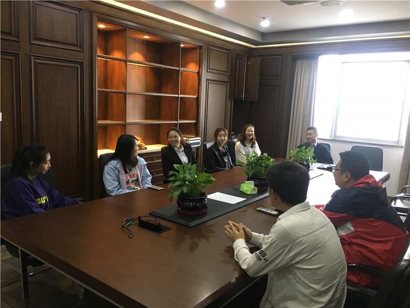 社區(qū)干部入戶宣講